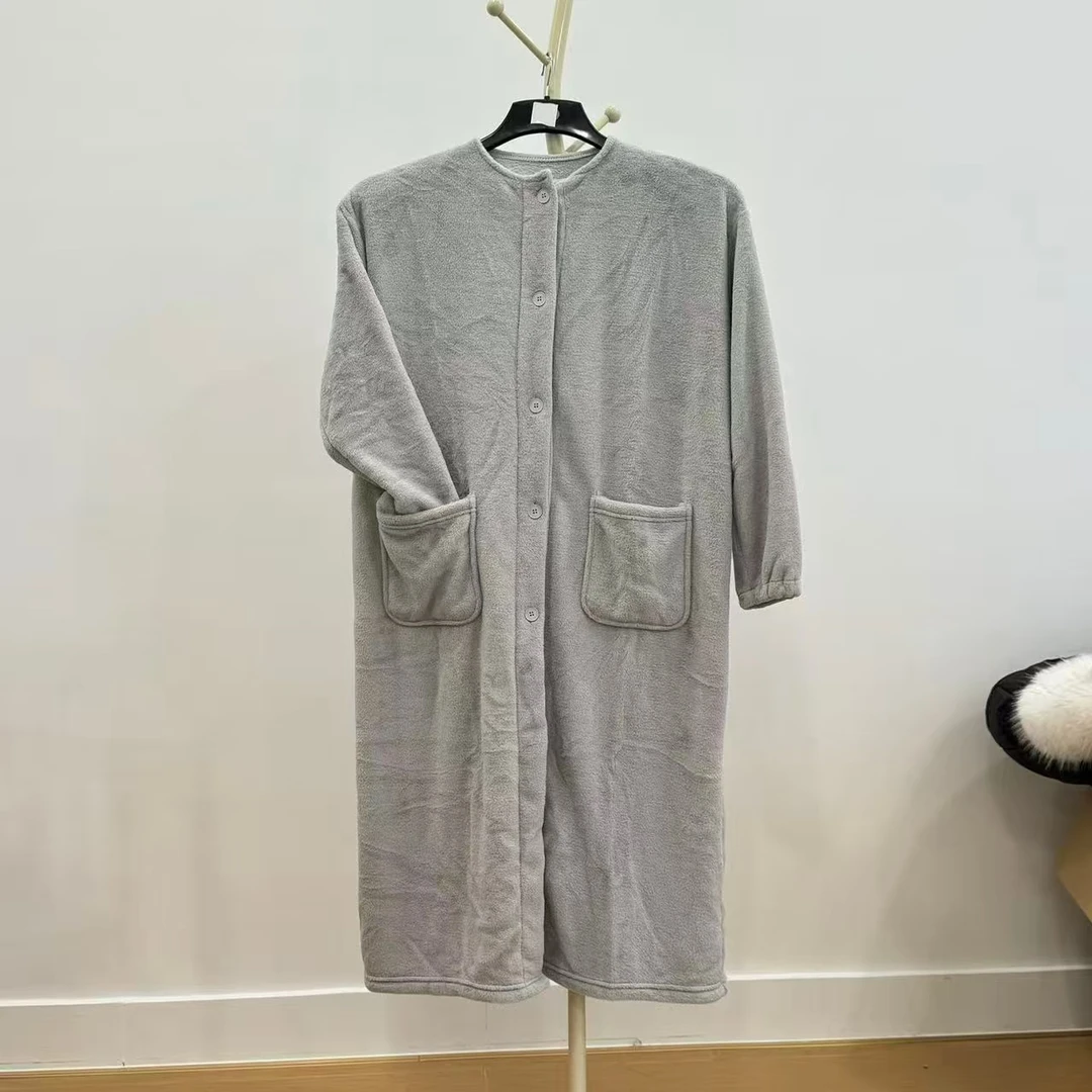 日单尾货圆领纽扣浴袍