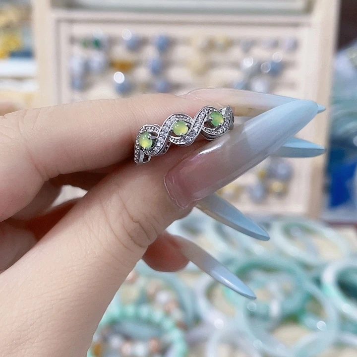 颈饰未镶嵌翡翠天然翡翠A货