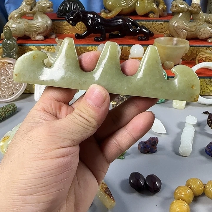 和田玉（糖玉）未镶嵌颈饰