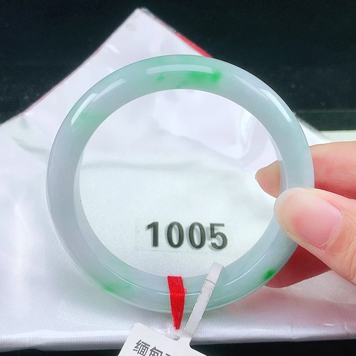 未镶嵌手镯翡翠翡翠手镯