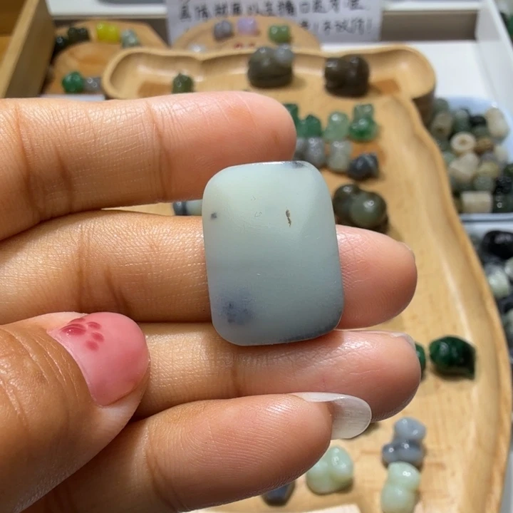 和田玉未镶嵌珠宝奇石