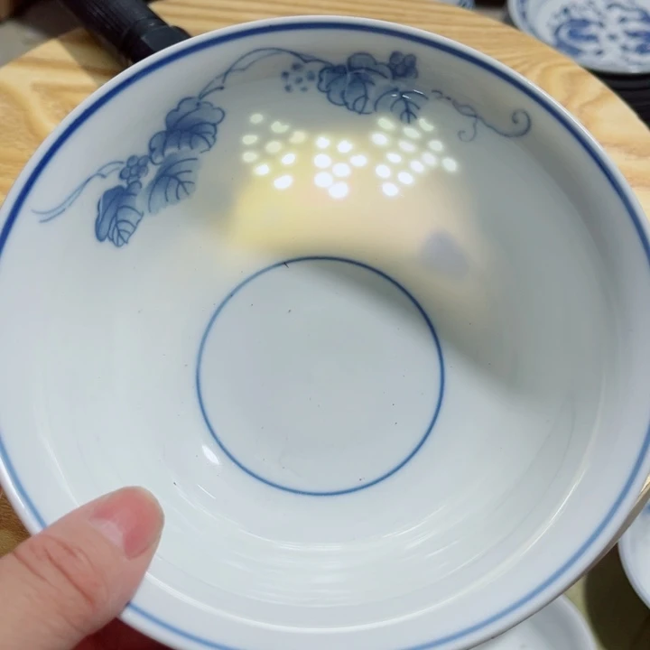 青花玲珑6寸面碗葡萄