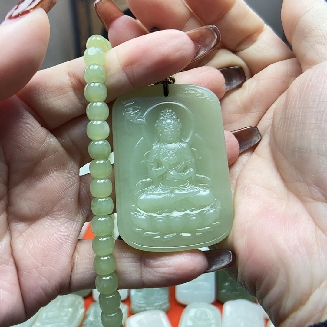 颈饰未镶嵌和田玉哈*