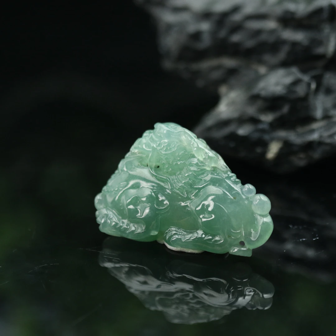 37天然缅甸翡翠A货貔貅/500356/上海嘉禾拍卖