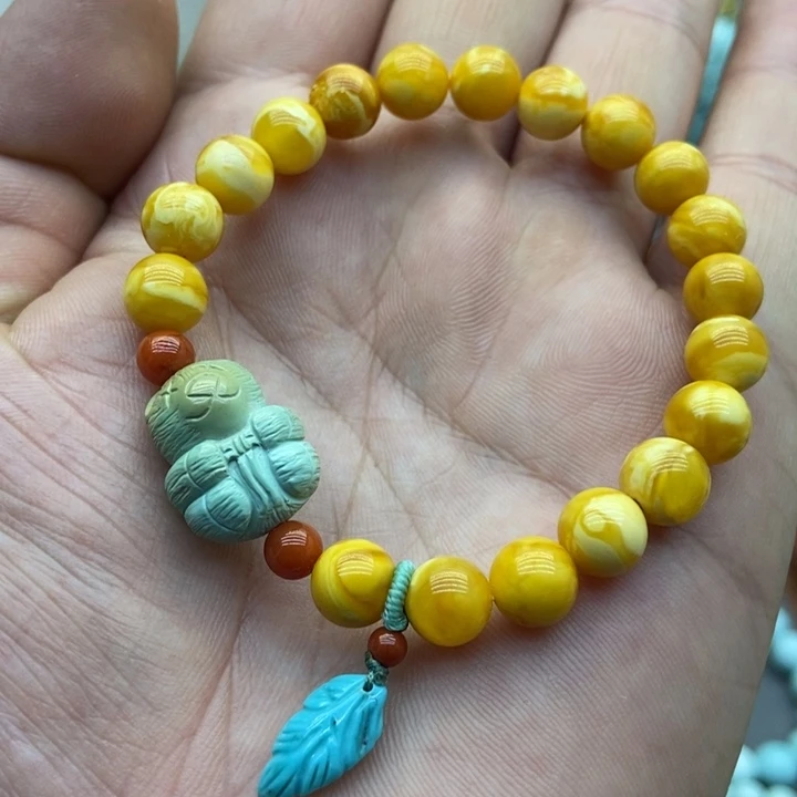 琥珀裸石未镶嵌配饰