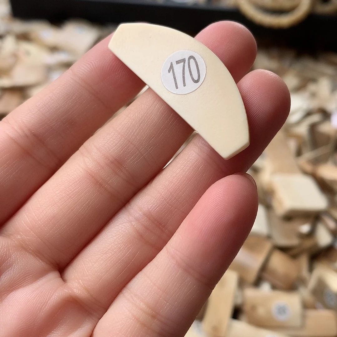 泥塑不打孔联系客服