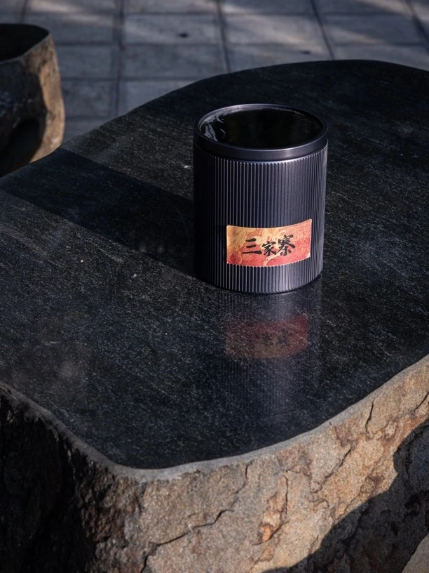 2024年 三家寨 头春古树茶 易武普洱茶 生茶