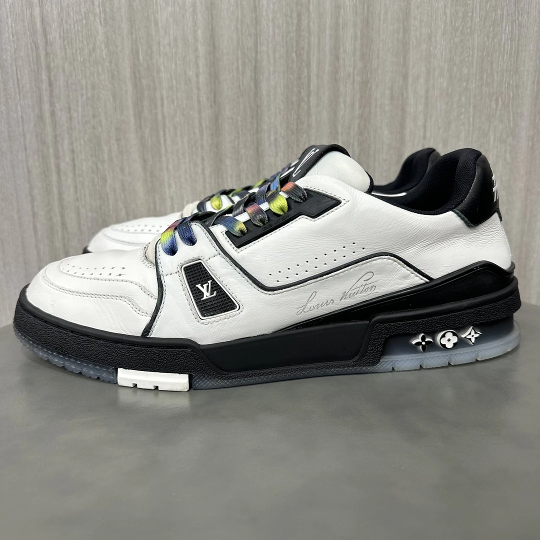 95新 LouisVuitton/路易威登 42码 trainer 黑白 低帮板鞋