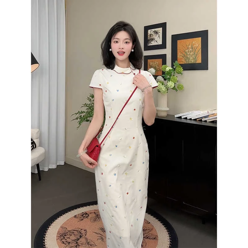 【豆蔻】少女减龄新中式刺绣旗袍夏短袖花瓣领国风开叉绝美连衣裙