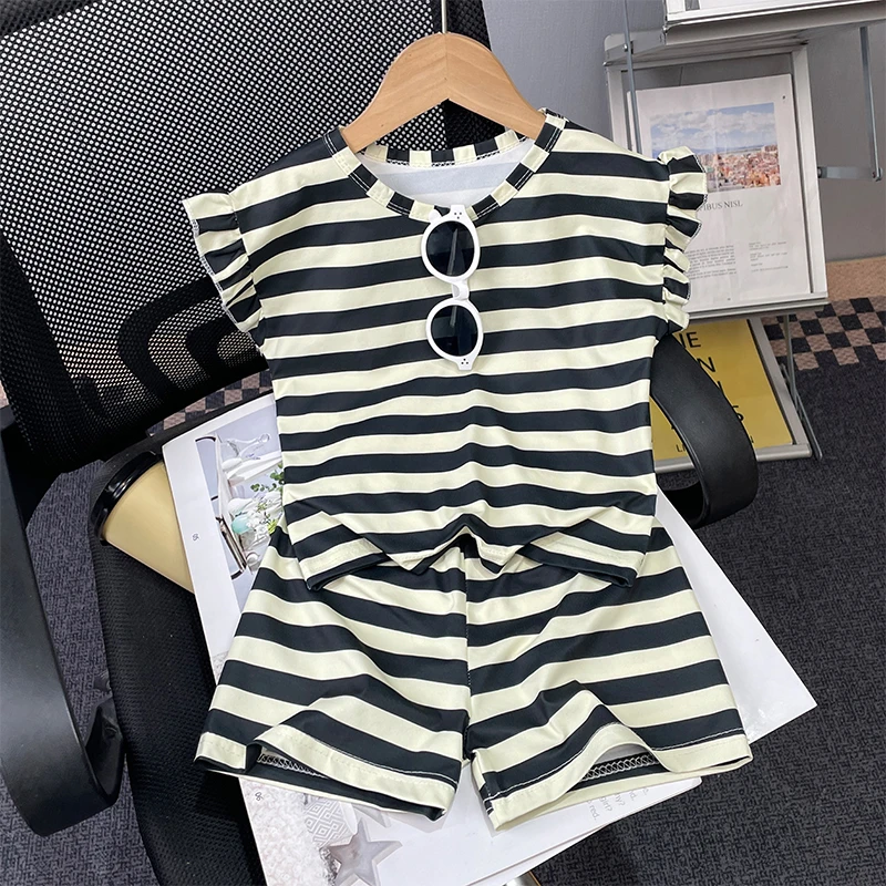 女童条纹套装短袖夏季洋气蝴蝶结两件套女宝休闲韩版短裤套装T