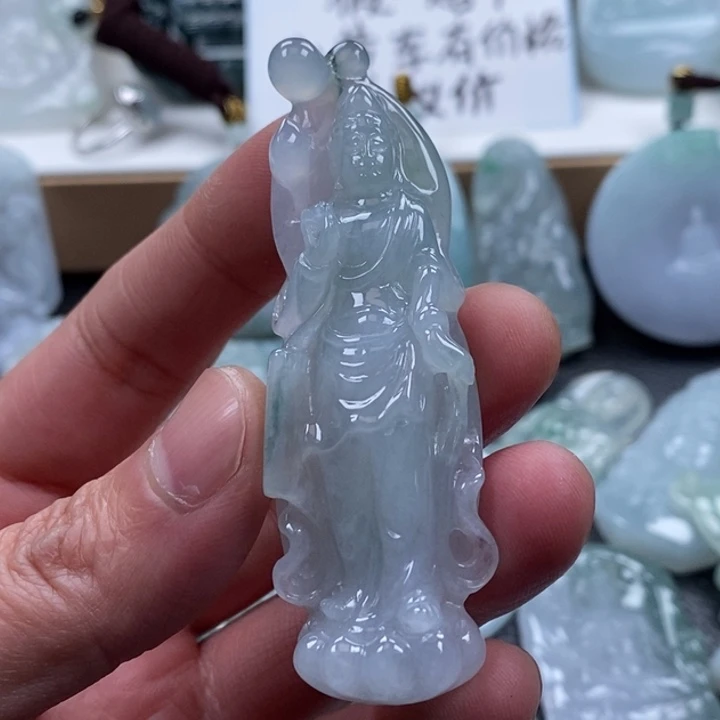 翡翠颈饰未镶嵌九*翡翠