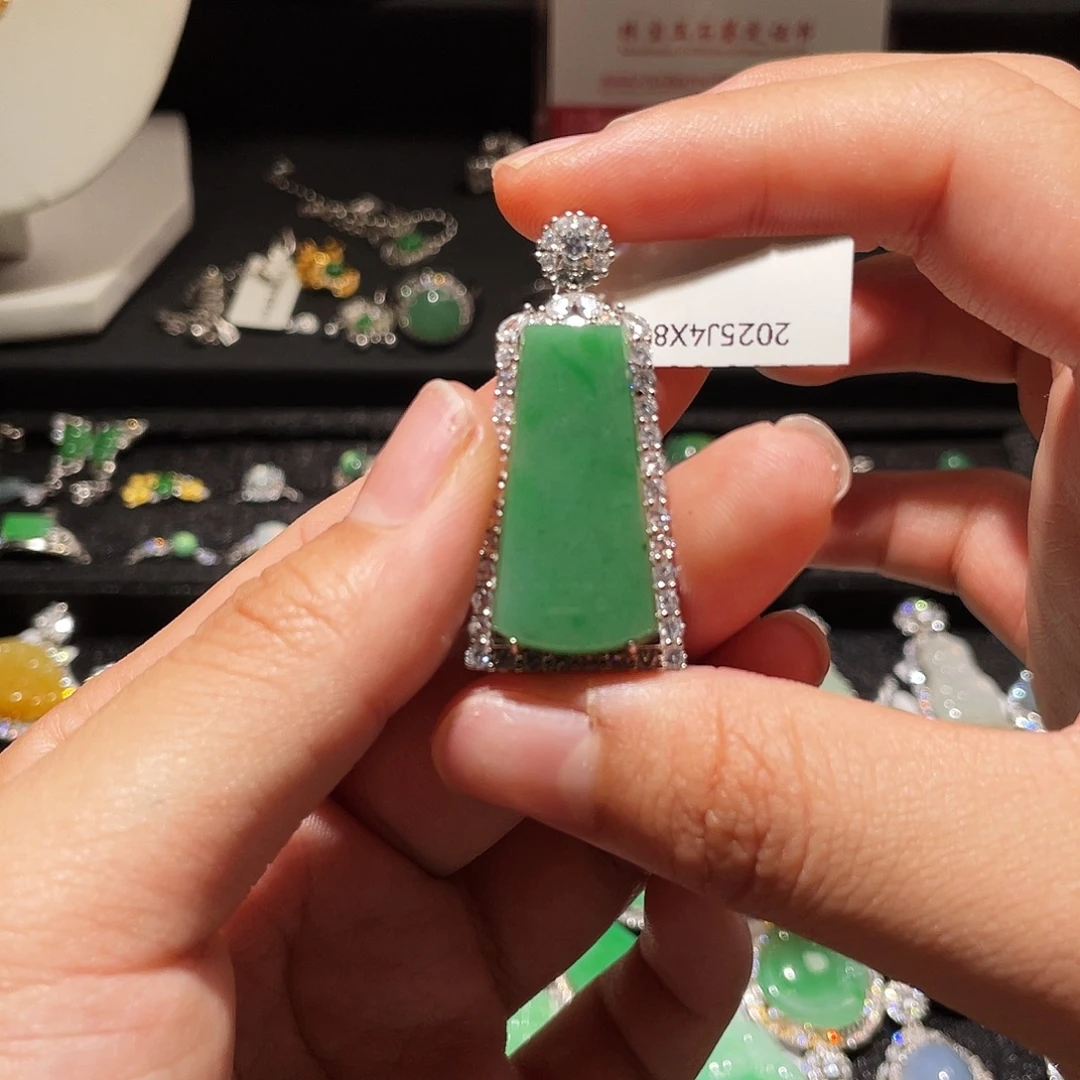 翡翠银S925镶嵌颈饰