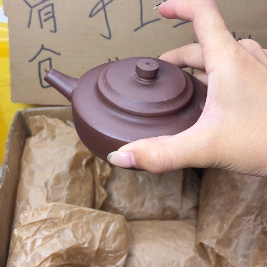 甄选宜兴本土紫砂壶