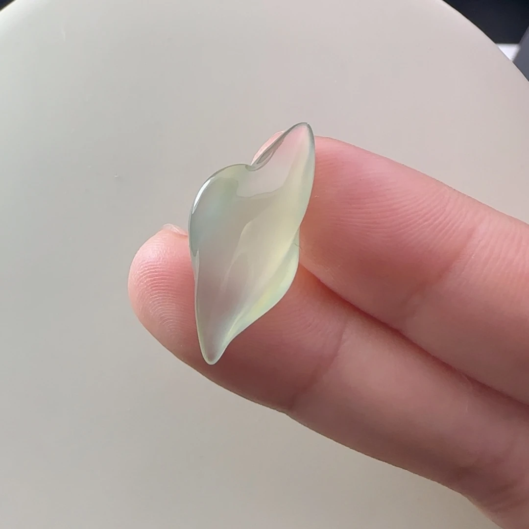 定制翡翠未镶嵌材料