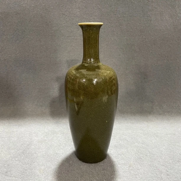 单色釉茶叶末釉莱菔瓶