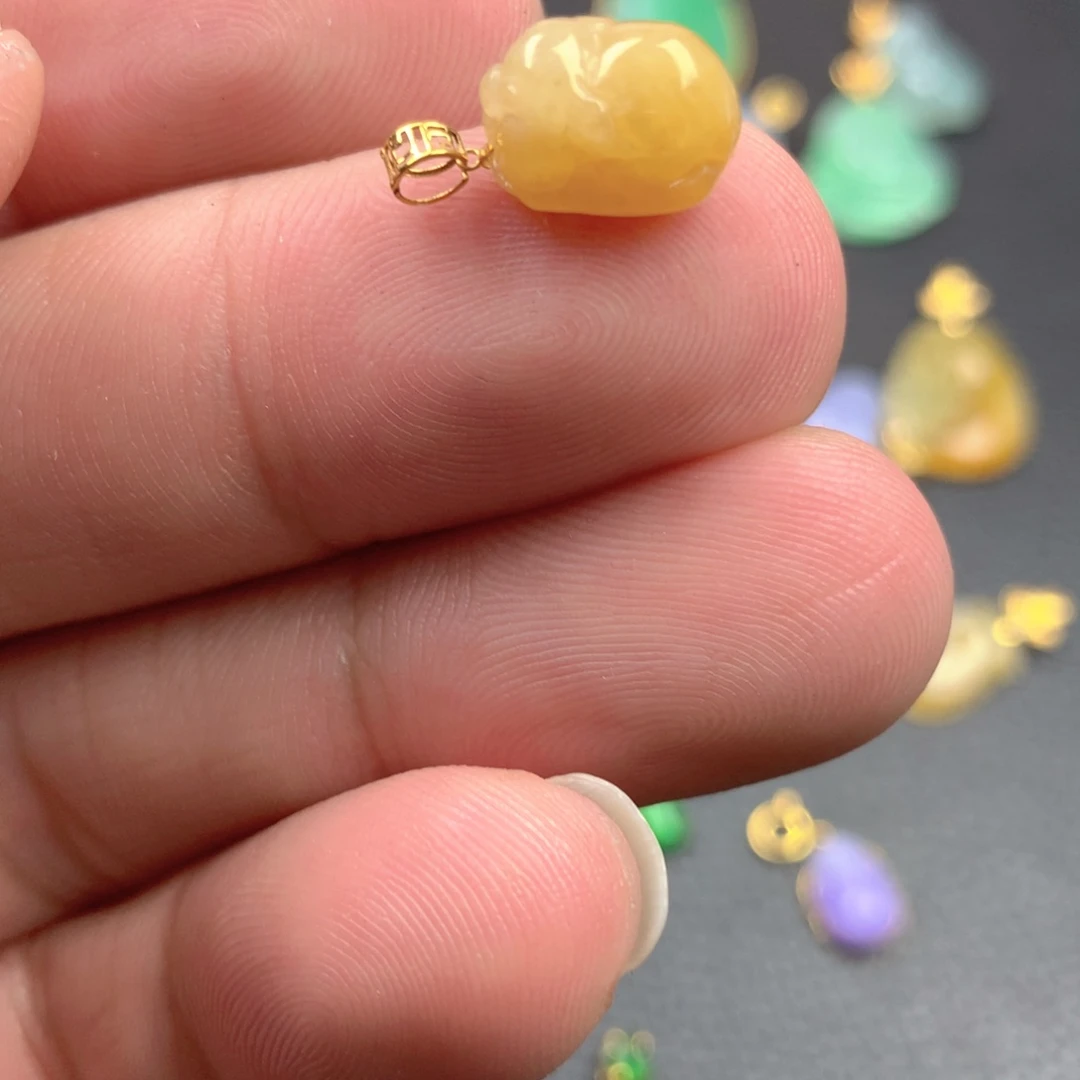 【闪购商品】颈饰18K金镶嵌翡翠翡翠