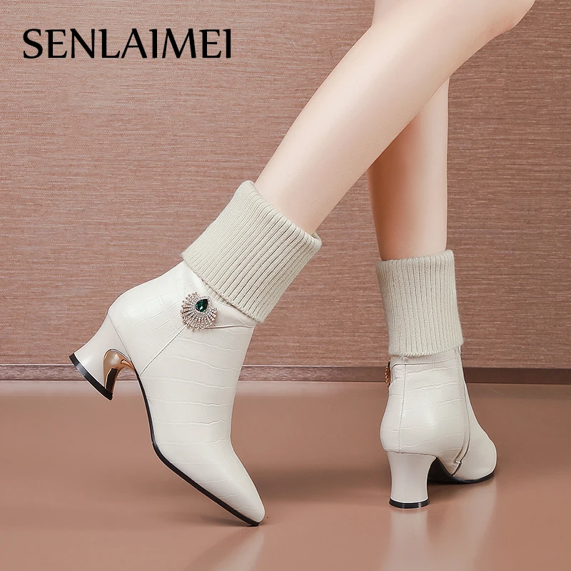 3227R新款冬季34/42加绒牛皮尖头中跟针织毛线靴粗跟瘦瘦时装短靴