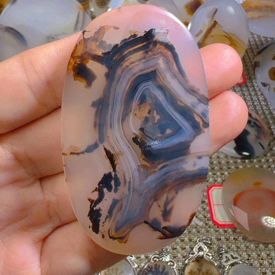 玛瑙/玉髓颈饰合金