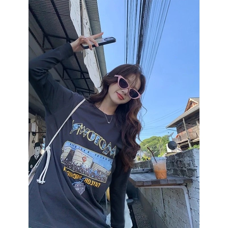 烟灰色长袖t恤女洋气内搭打底衫秋季新款美式宽松休闲中长款上衣