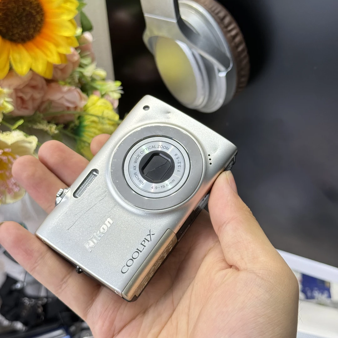 9新 Nikon/尼康 尼康2500冷白皮柔焦1200万像素滤镜多带配件