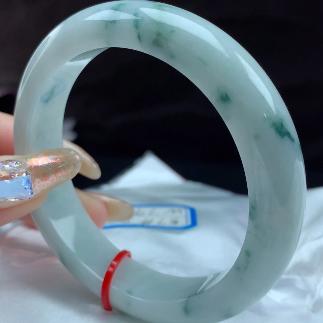 翡翠手镯未镶嵌79051，