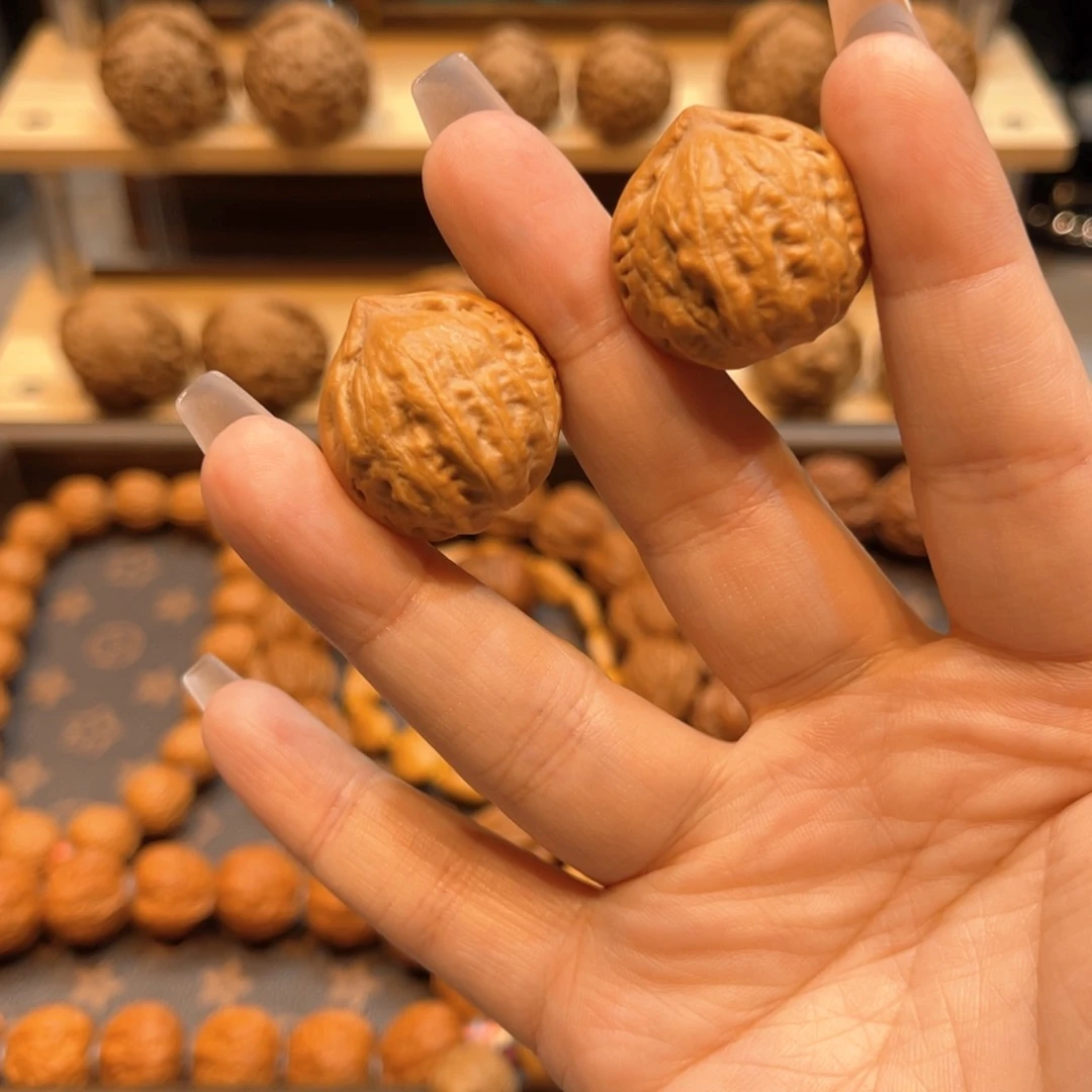 文玩核桃把件嘎嘣豆