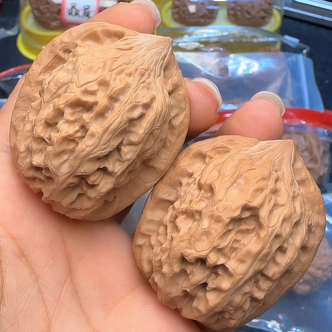 文玩核桃把件40全品火焰鸡心