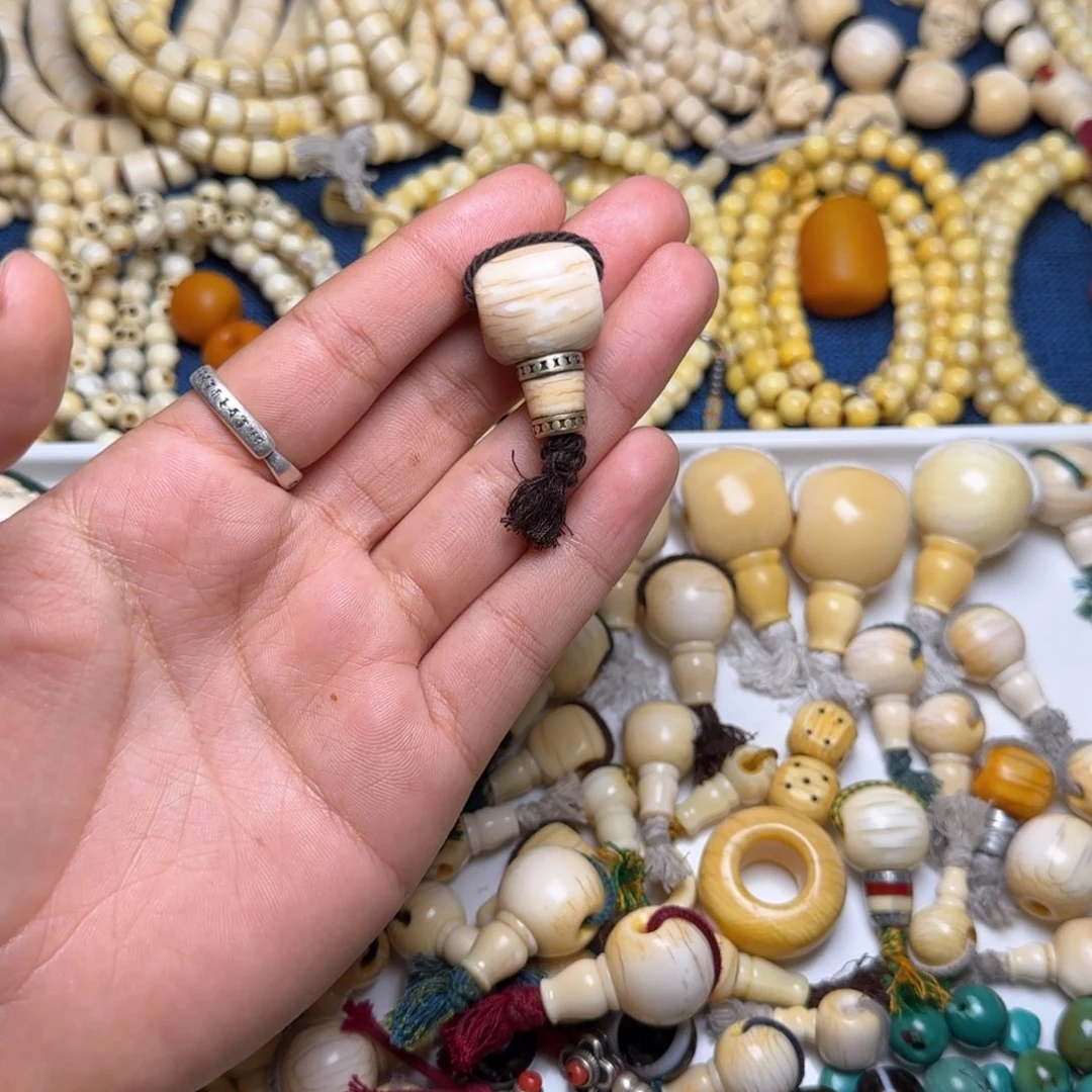 雅***堂菩提籽类藏传老高级白三通