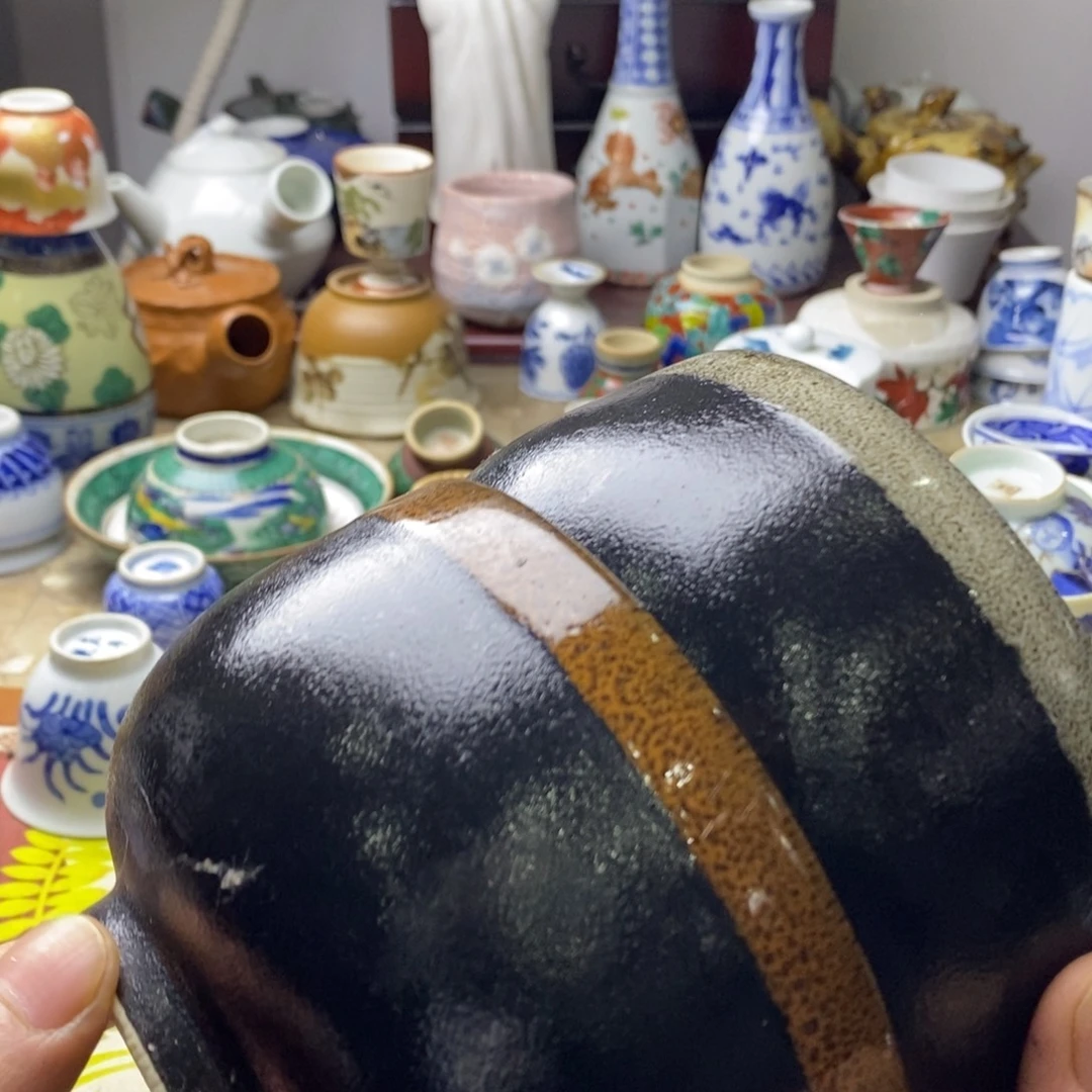 瓷片是因为它能有效保护眼睛哦