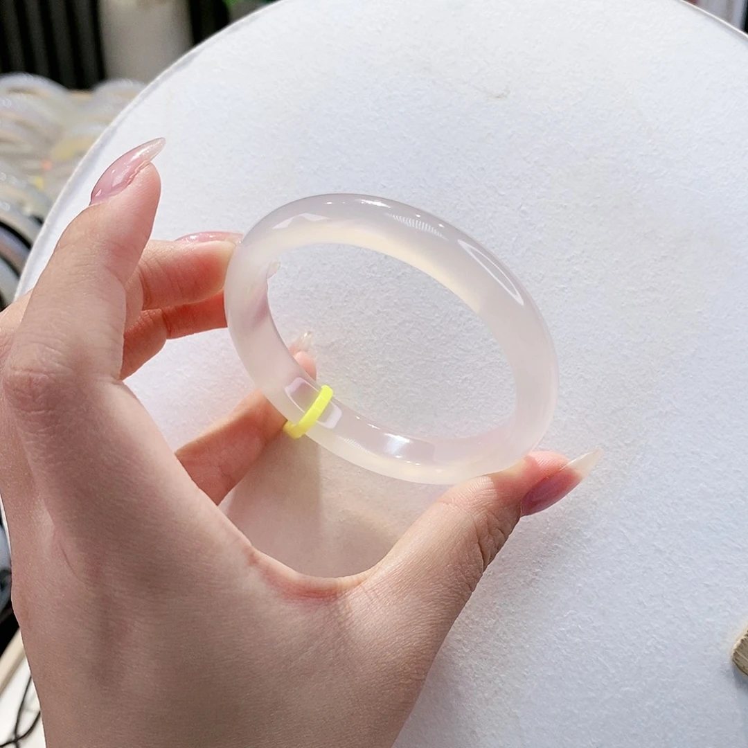 手镯玛瑙/玉髓未镶嵌56.3