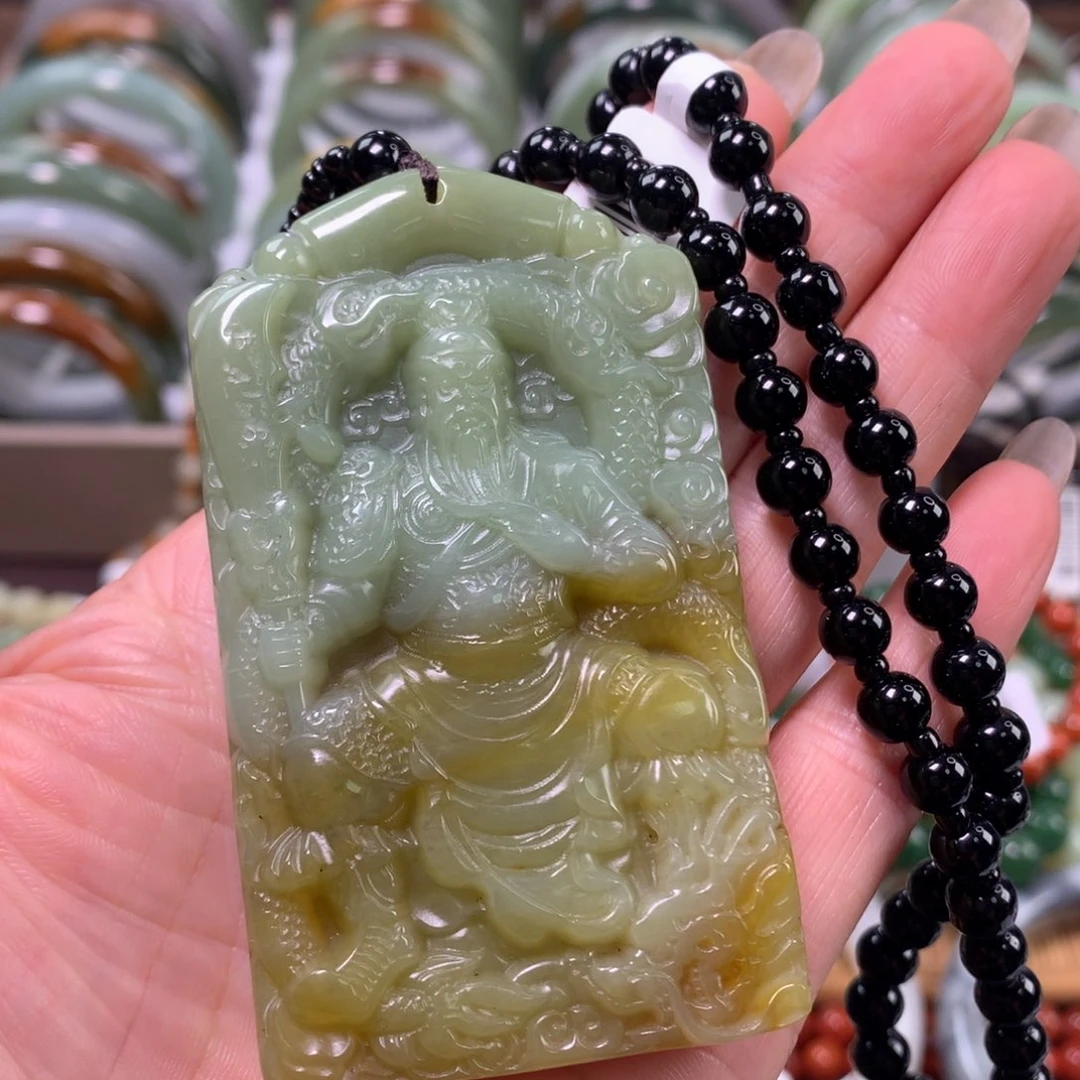 未镶嵌蛇纹石玉吊坠