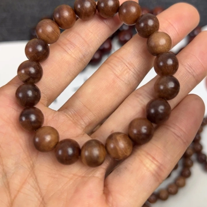 木檀香1.0黑肉………………瑕疵