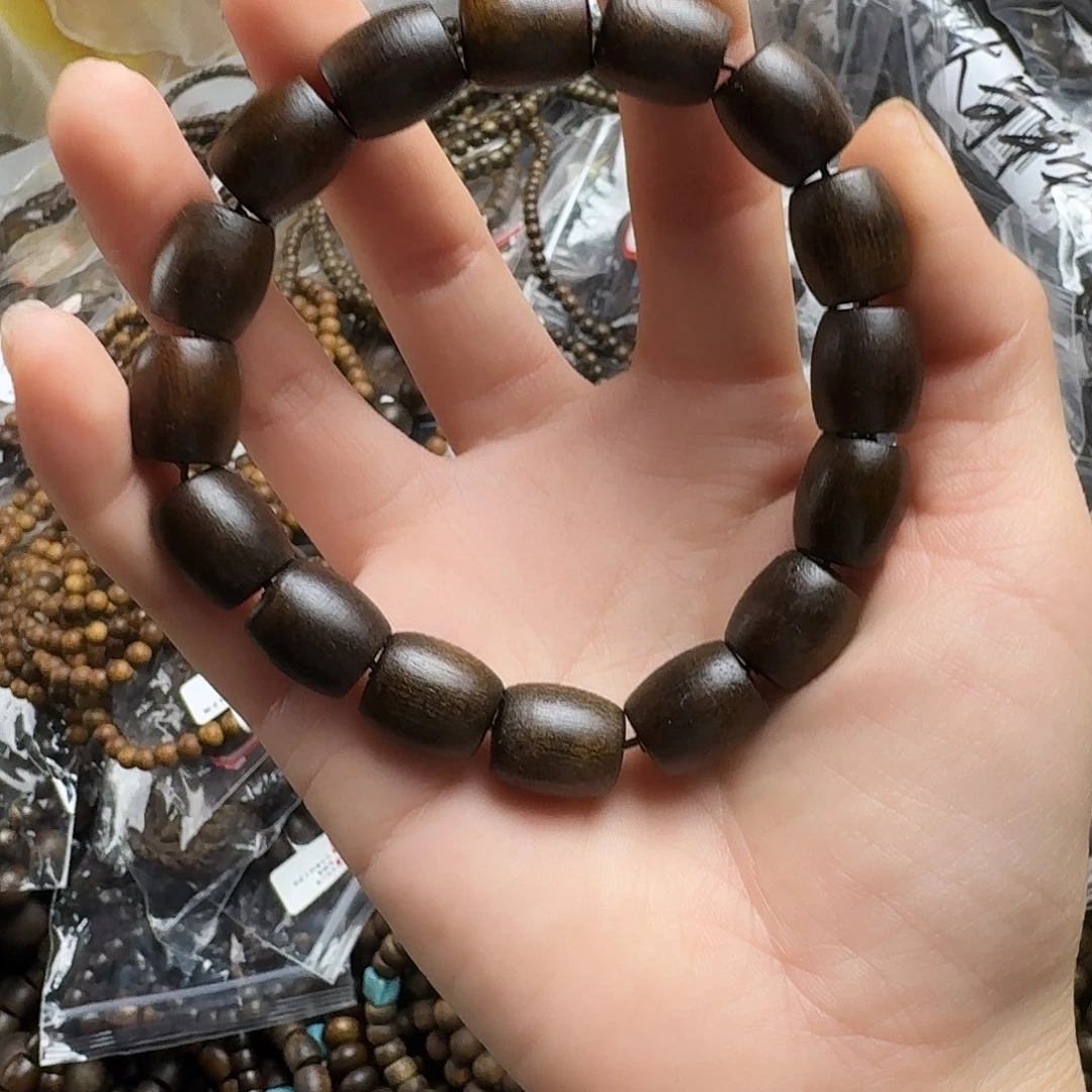 沉香香囊沉香275富森红土卡12发一沉水级