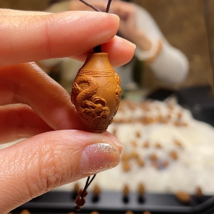 橄榄核吊坠橄榄核