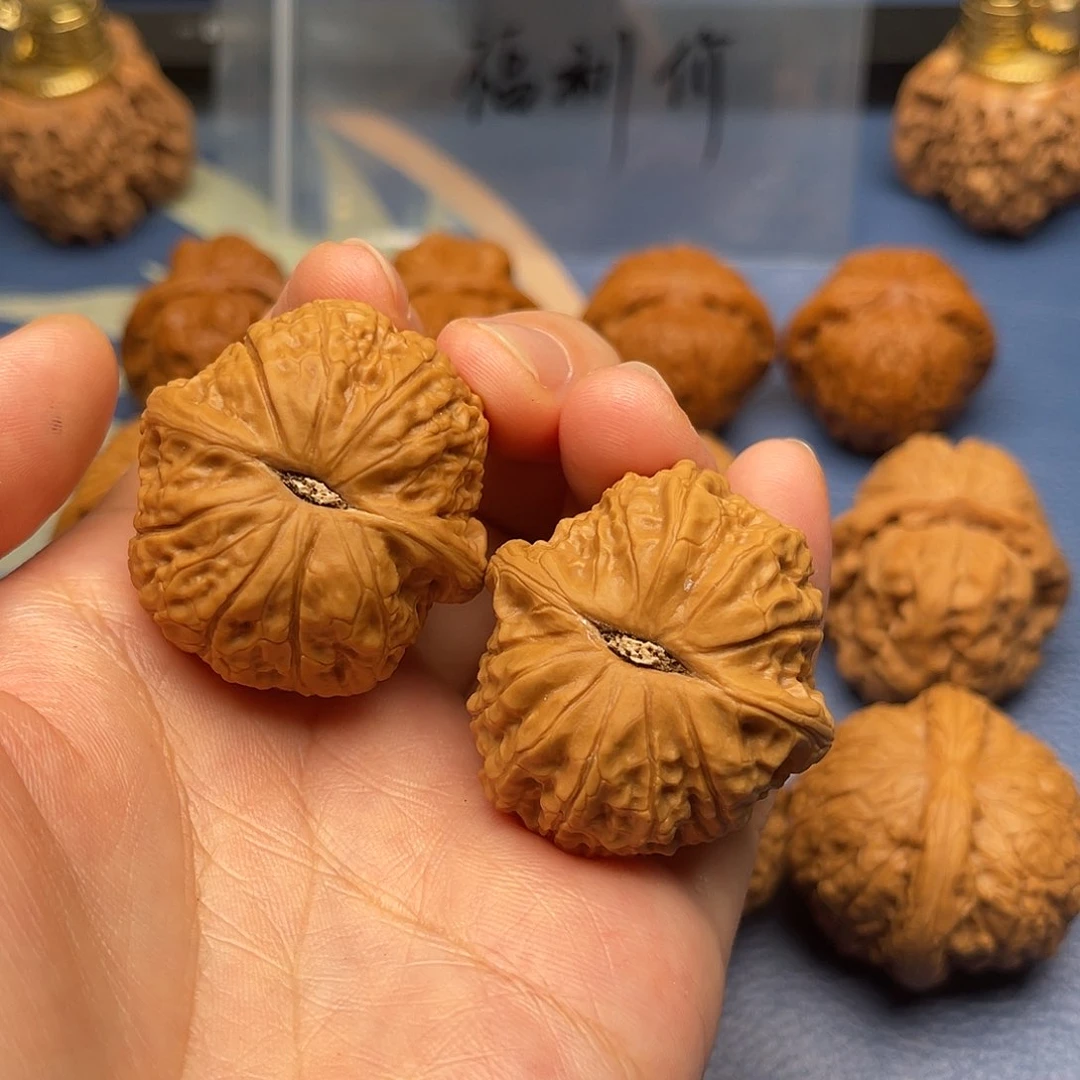 2***6文玩核桃吊坠磨盘