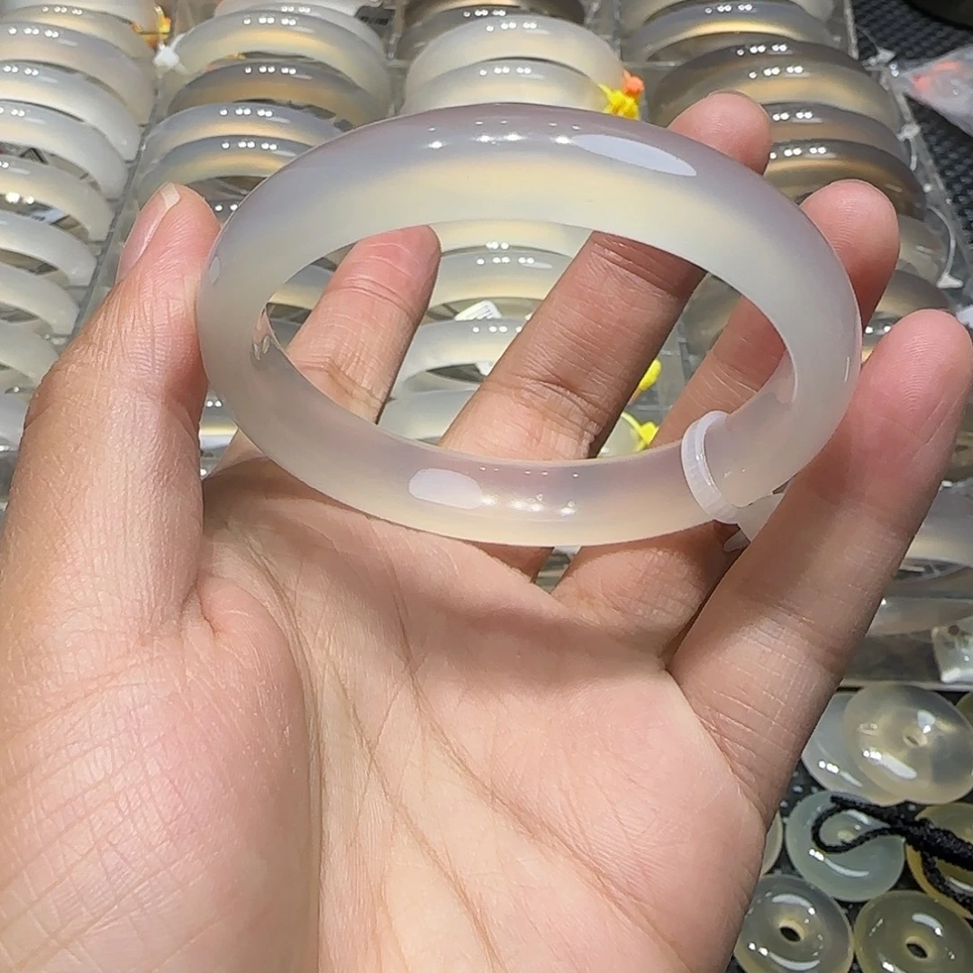 玛瑙/玉髓未镶嵌手镯54