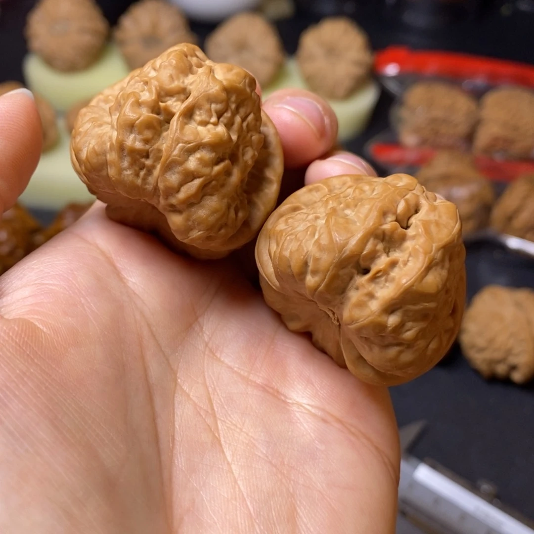 文玩核桃吊坠一***。蛤蟆头