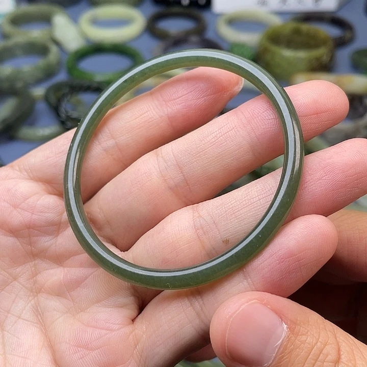 和田玉（青玉）未镶嵌手镯58mm