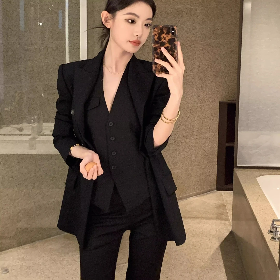 黑色西装套装2025新款春秋高级感气质职业正装高端西服马甲三件套