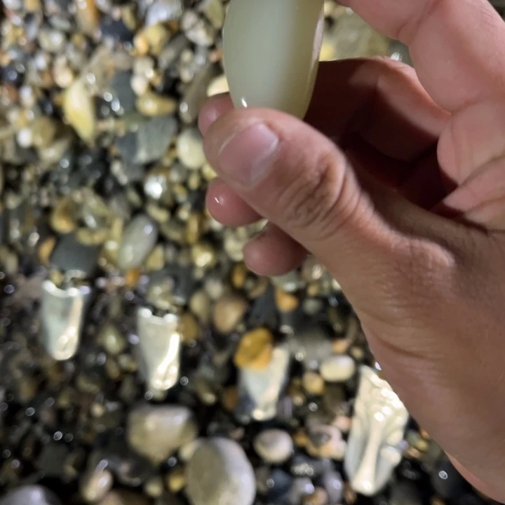 未镶嵌和田玉（糖玉）珠宝奇石