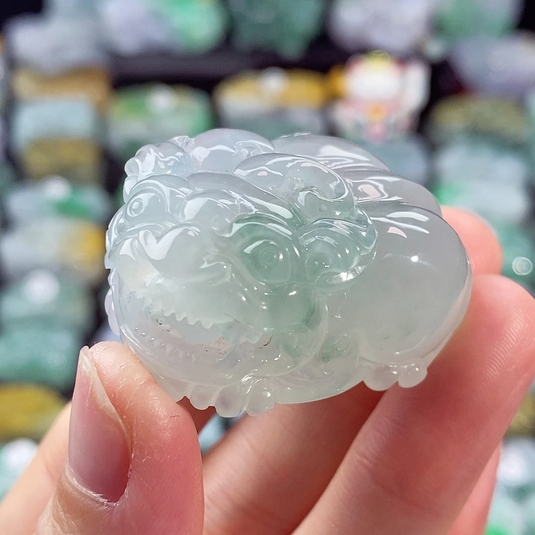 颈饰未镶嵌翡翠天然