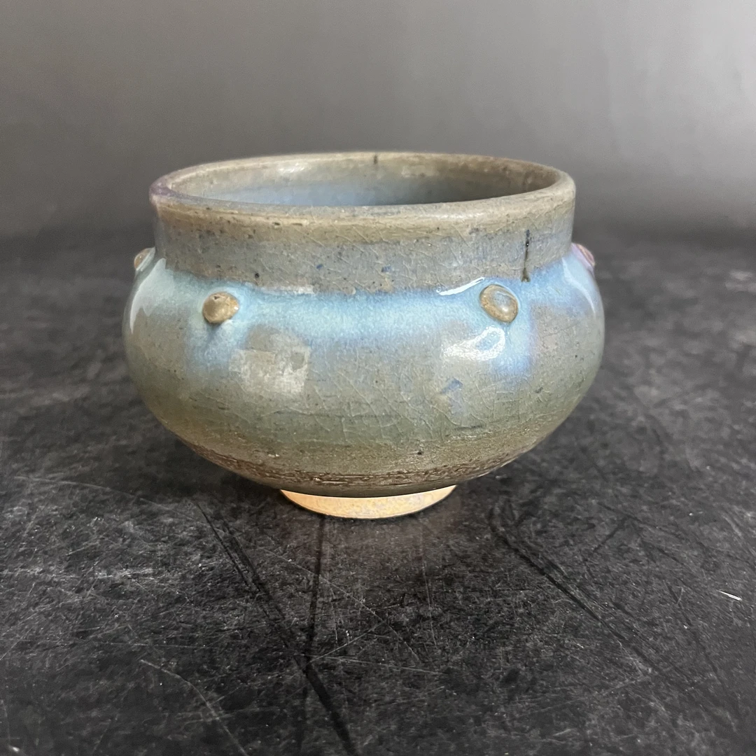 0008 天青釉挂红斑钧瓷鼓钉水洗