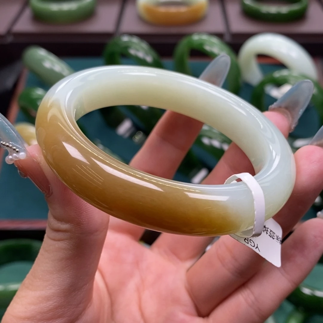 和田玉未镶嵌手镯5455