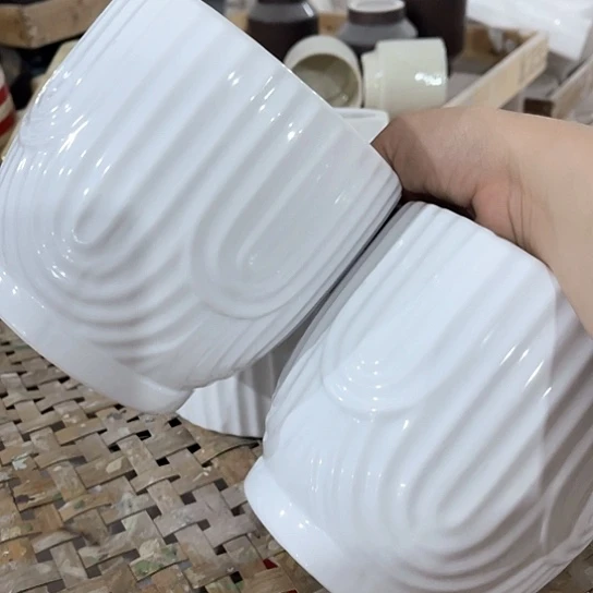 多肉绿植陶瓷花盆9.99包邮，有孔