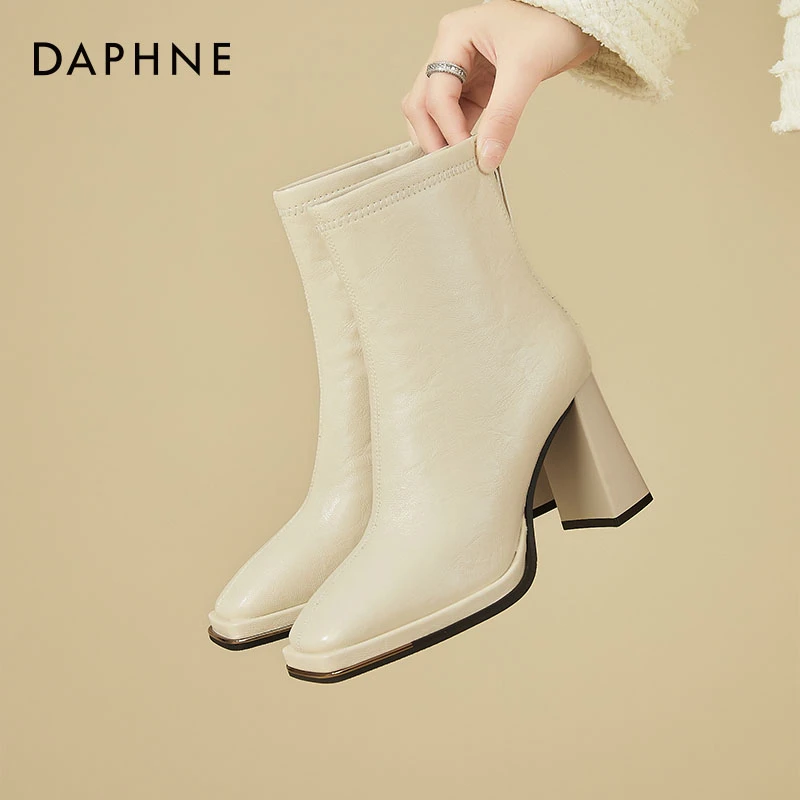 达芙妮高跟短靴女款2025新款秋冬季法式方头马丁靴气质粗跟时装靴