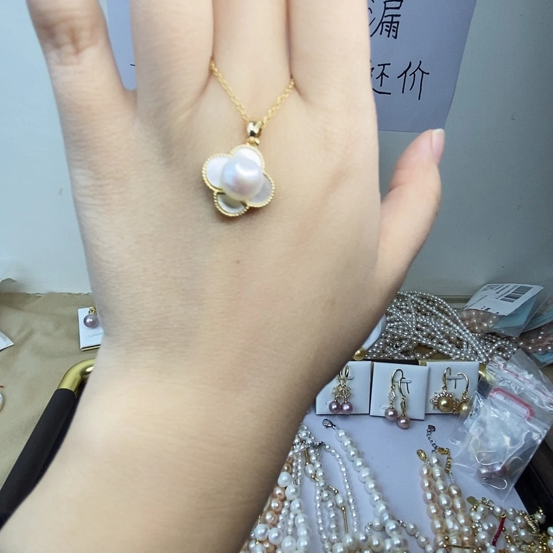 淡水珍珠吊坠(赠链)合金