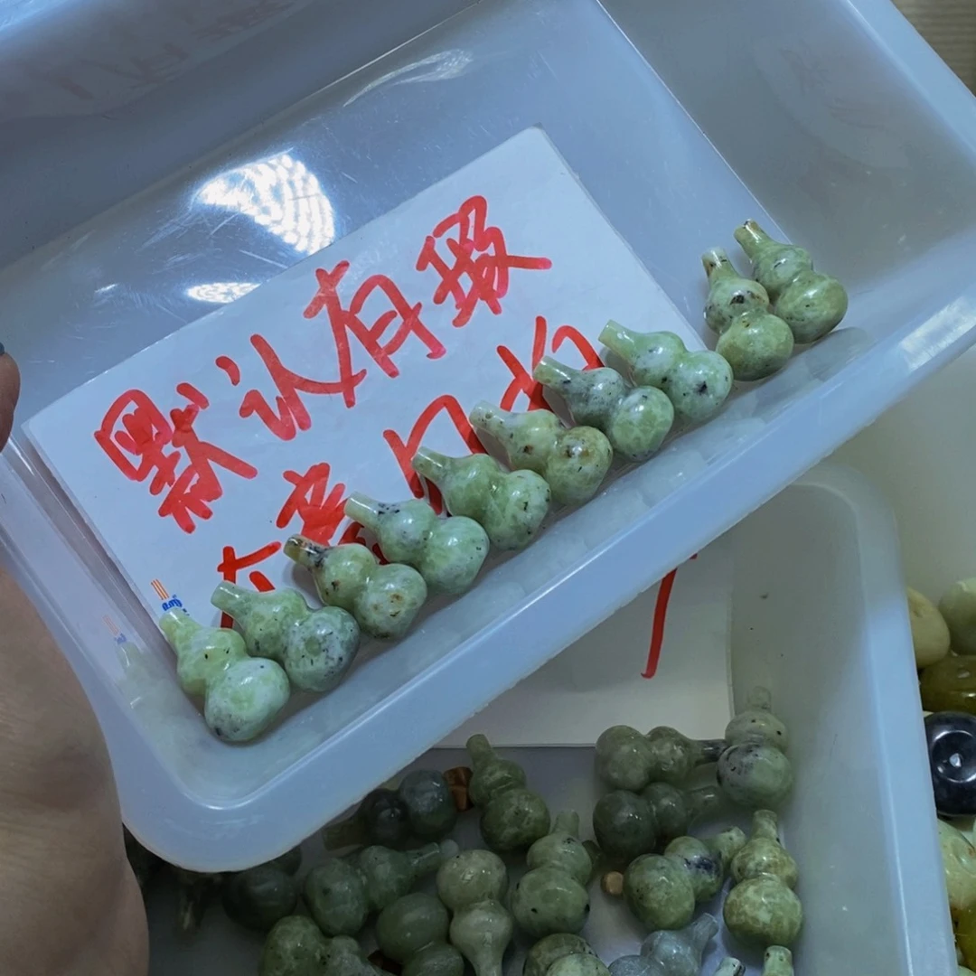 蛇纹石玉未镶嵌毛衣链76