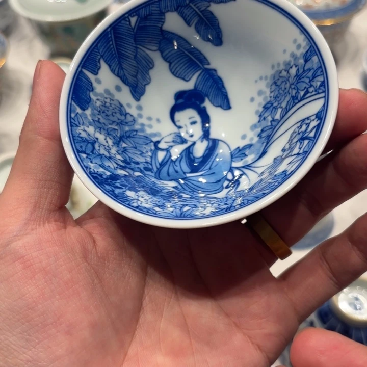 景德镇陶瓷杯子的