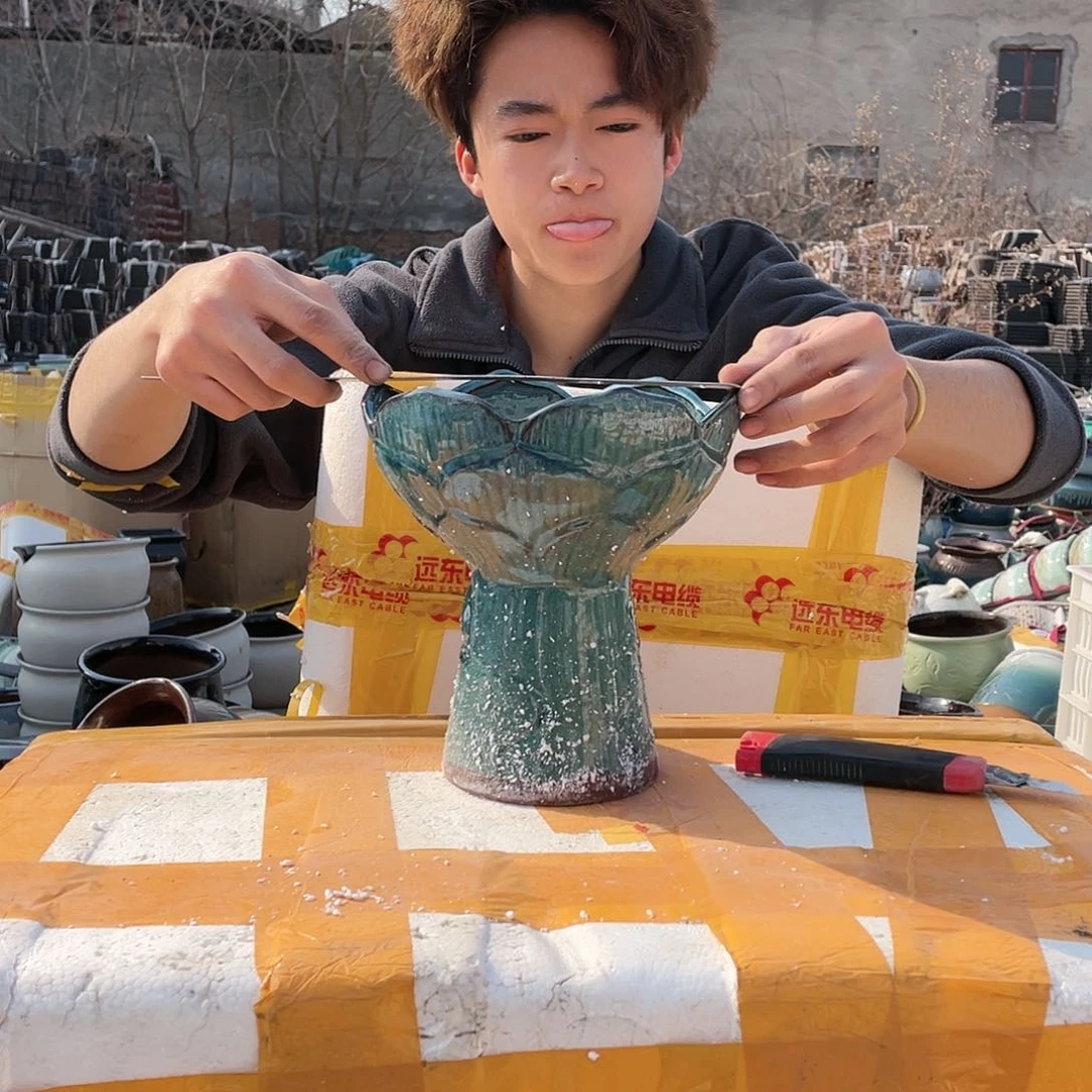 红陶宜兴紫砂花盆发两个 颜色不挑