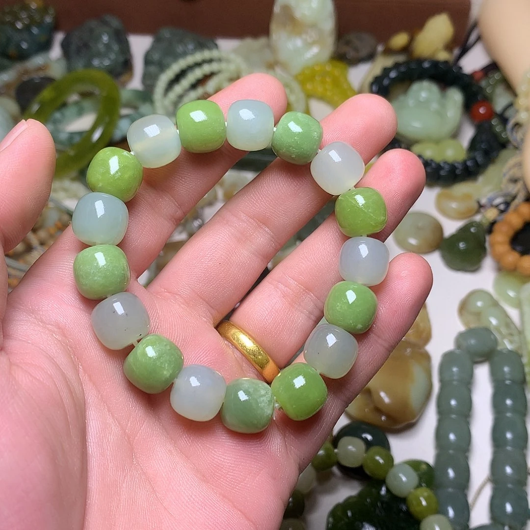 未镶嵌蛇纹石玉手链